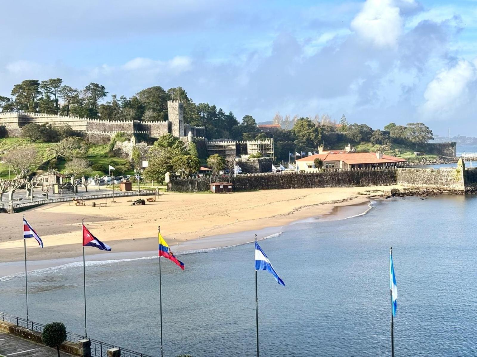 Holibai, Lembrare, Atico A Unos Pasitos De La Playa, Baiona Apartment Bagian luar foto